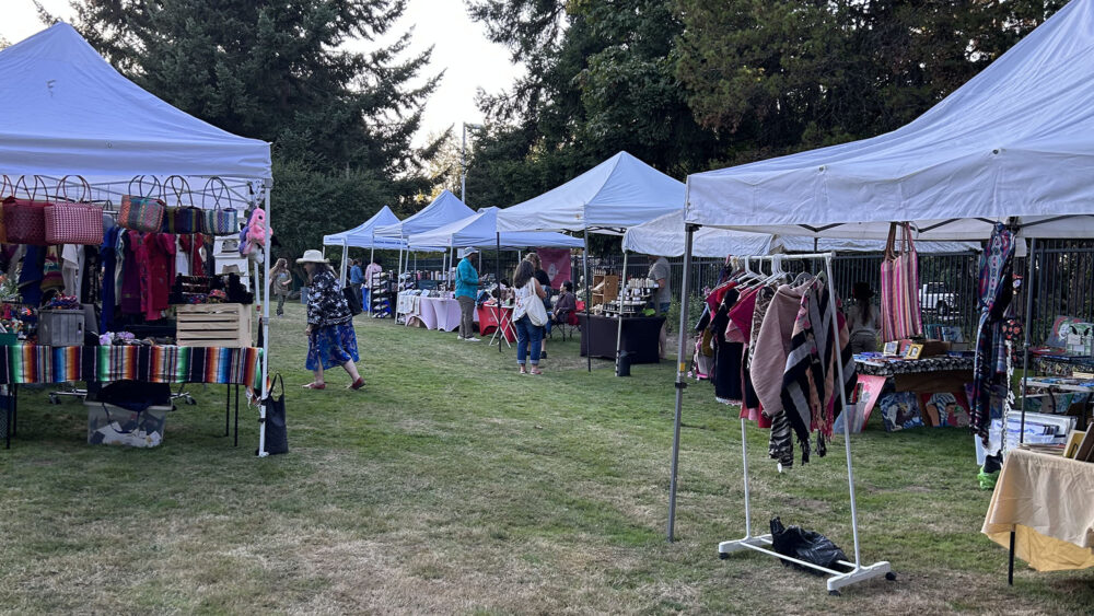 image of market stalls filled with vendors